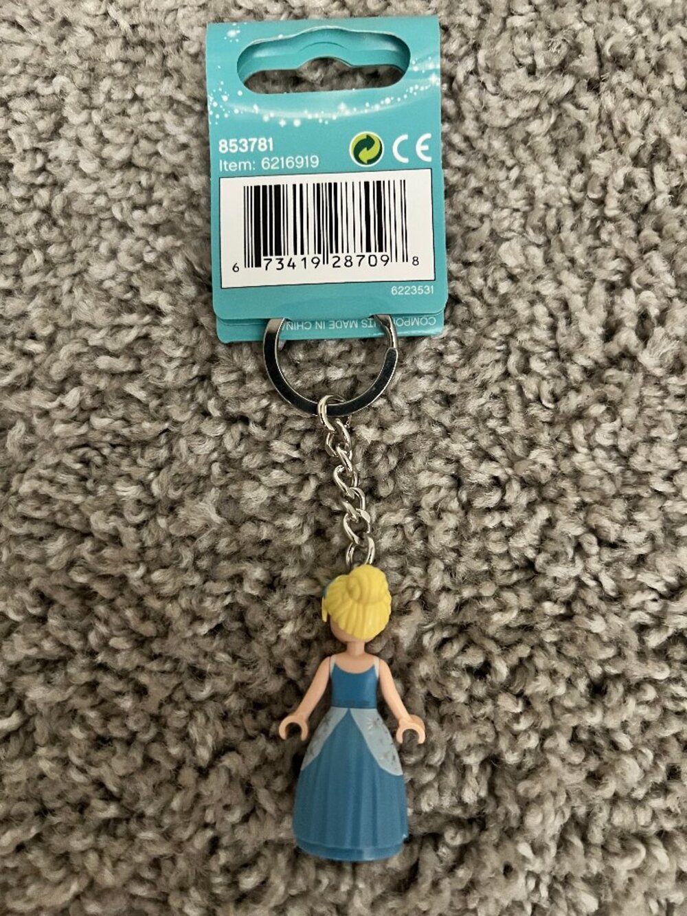 Lego Cinderella Key Chain - Picture 3 of 3